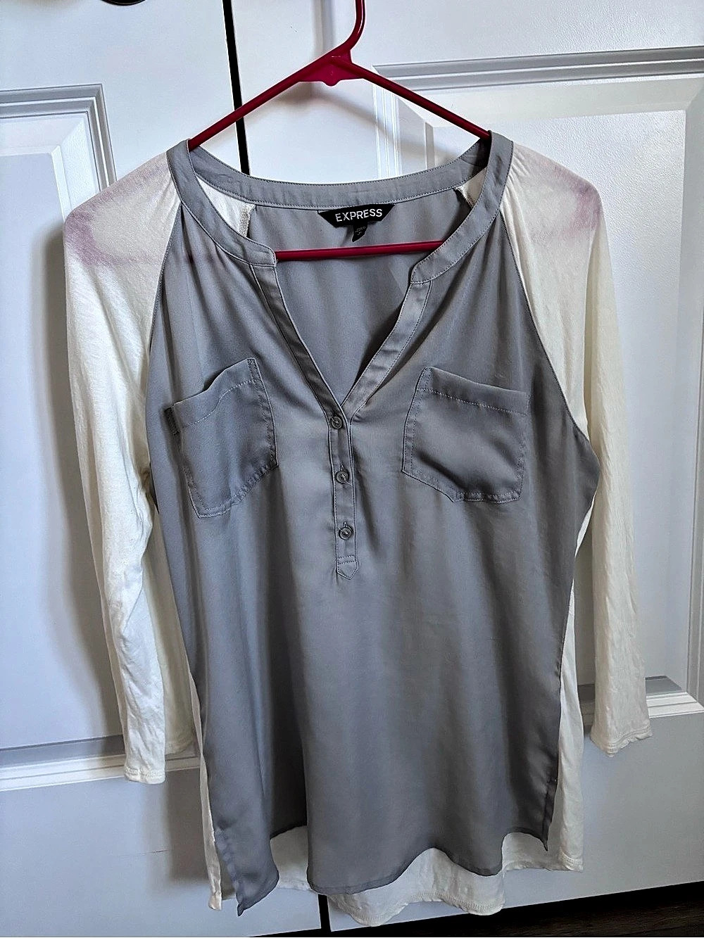 Express Color Block Blouse in Gray & White Size Medium